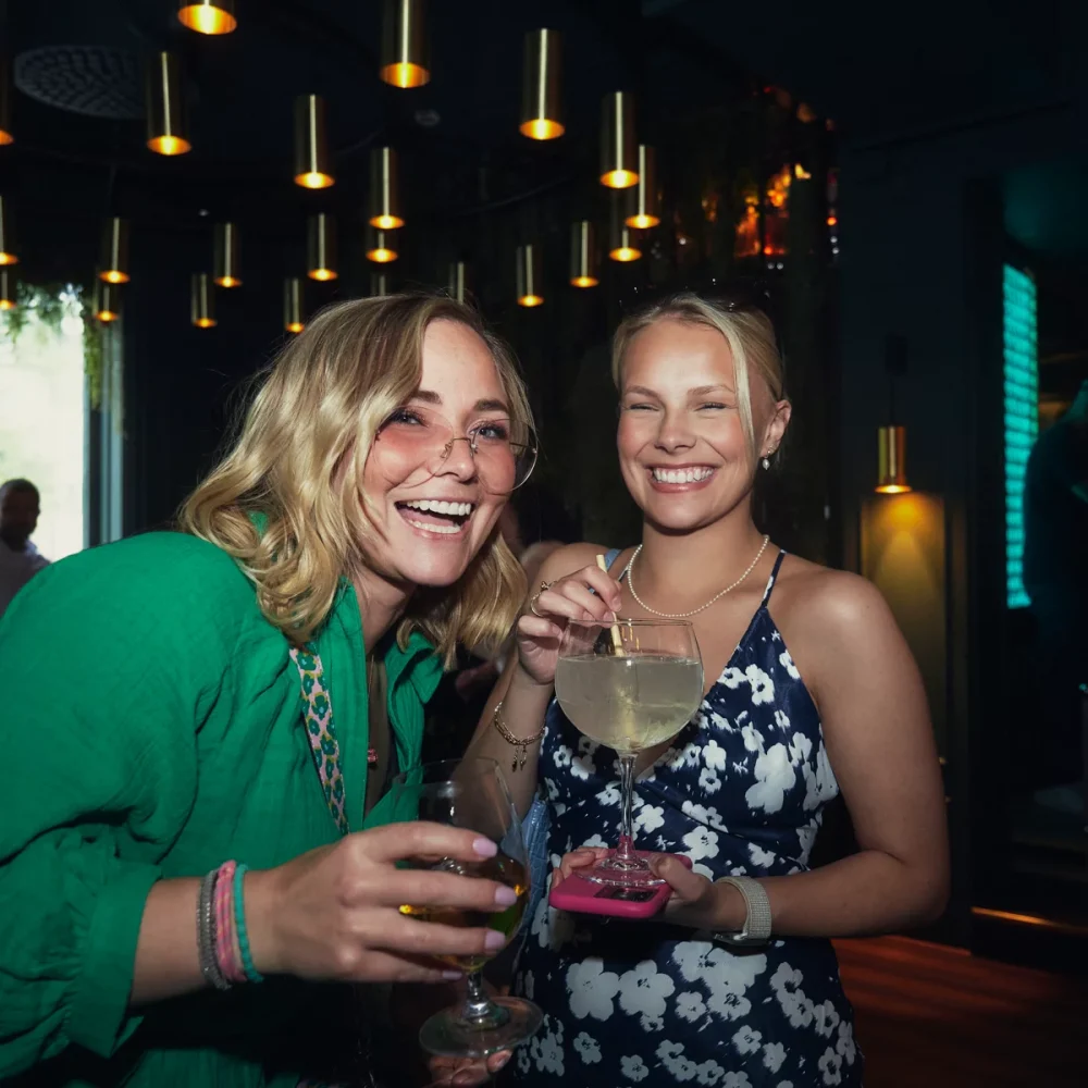 middag och cocktails