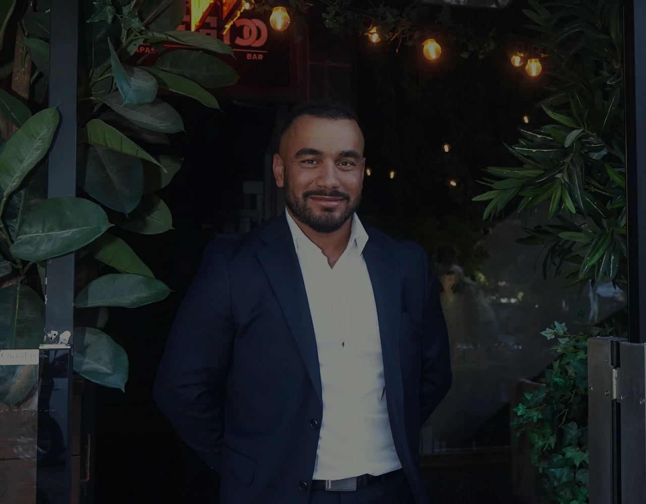 half-img-stora-sallskap>